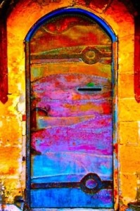 conversations portal colorful door